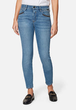 Load image into Gallery viewer, detail04